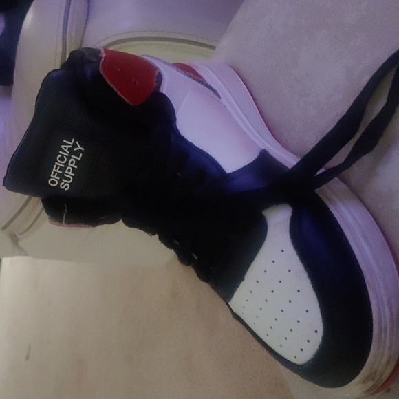 Shoes - Picture 3 of 5